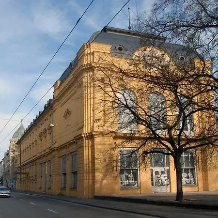 Rohana's Central Lejlighed